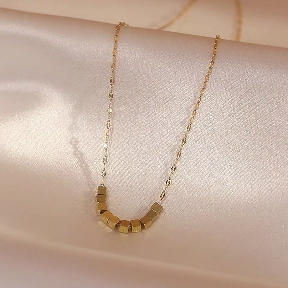 GOLICC Small Gold Brick Necklace - Picture 7 of 11